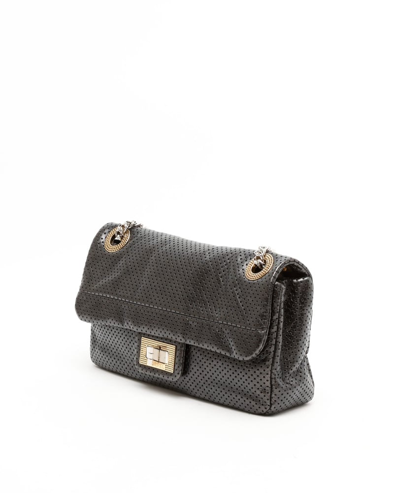 1106_7d644b89f8_file-full