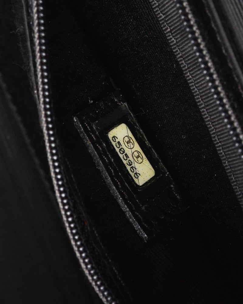 11471_7c08945e3b-a2749019-10-full