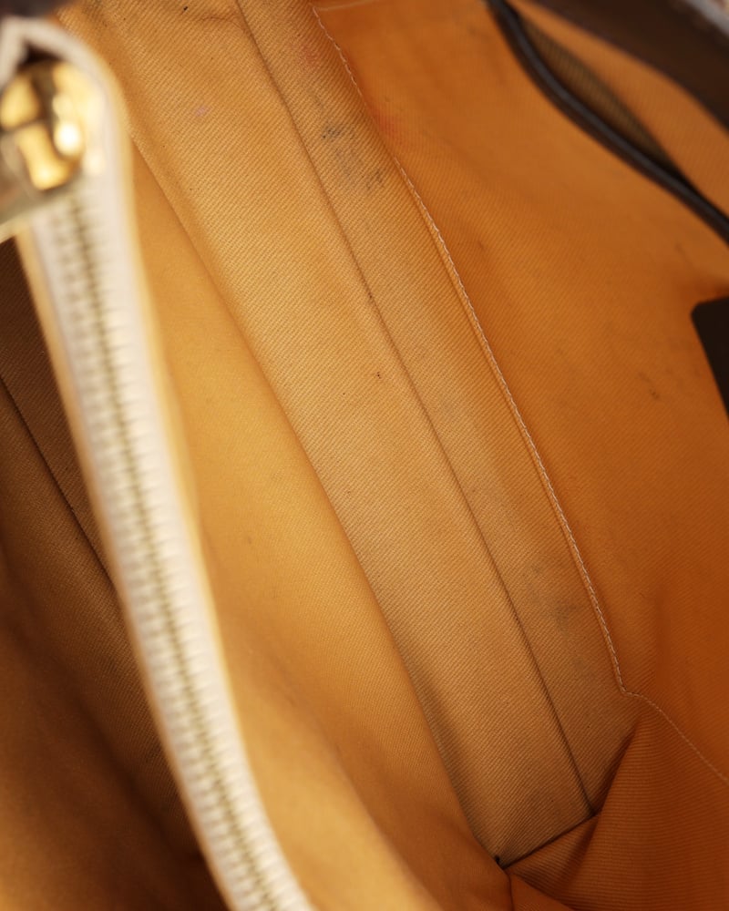 13130_15f598b1b6-762-19624-9-full