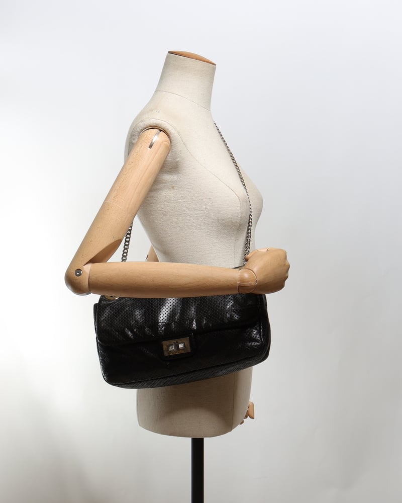 14590_9863910064-777-22877-6-full