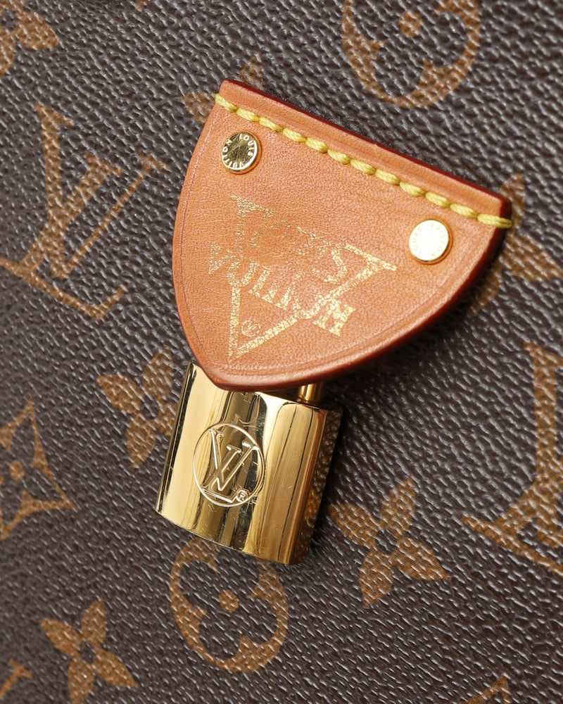 15068_118809f4e7-777-34398-8-full