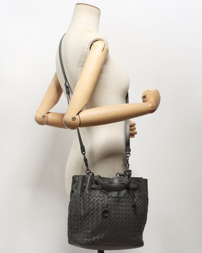 15695_77535f6bea-784-17180-6-full