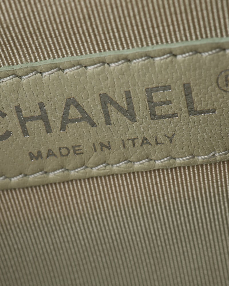 15920_c5e461dd4f-777-19564-8-full