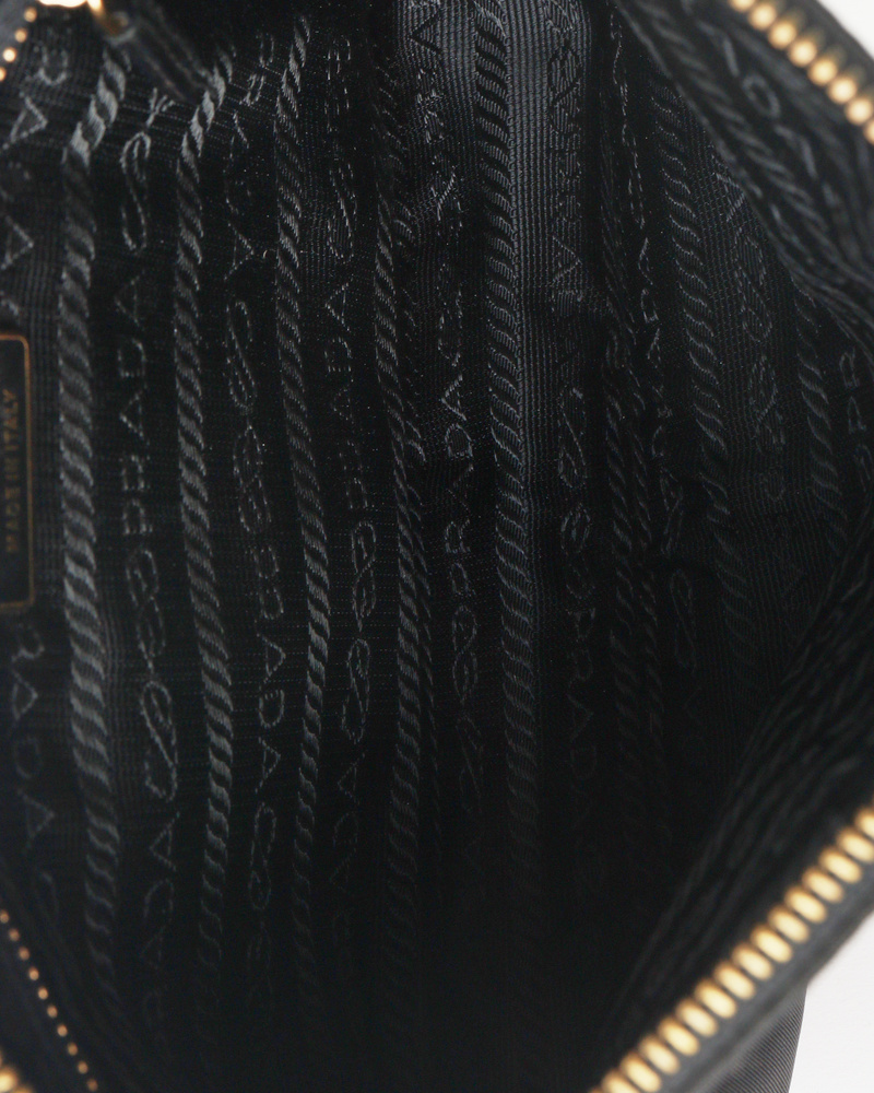 16467_60fe259c8c-22400036564558-full