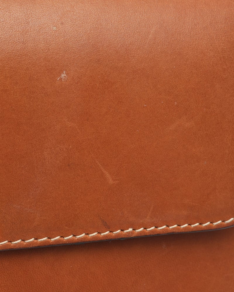 18016_715977845d-ap092098_8-full