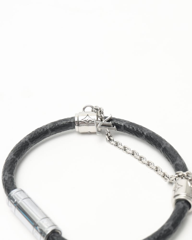 19227_ee13608393-796-39235_3-full