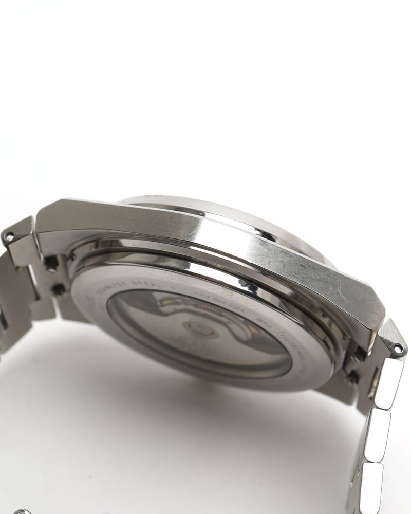 22001_3b72571a32-807-32774_12-full