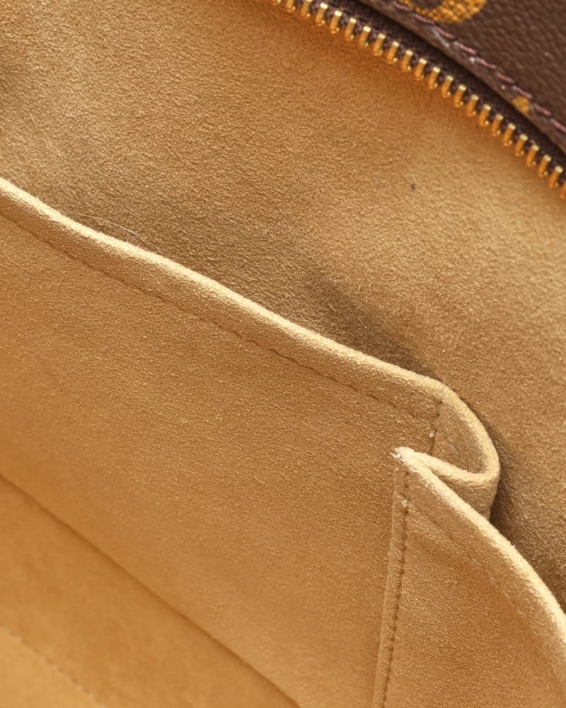 22031_49219b80d2-2250000755907_17-full