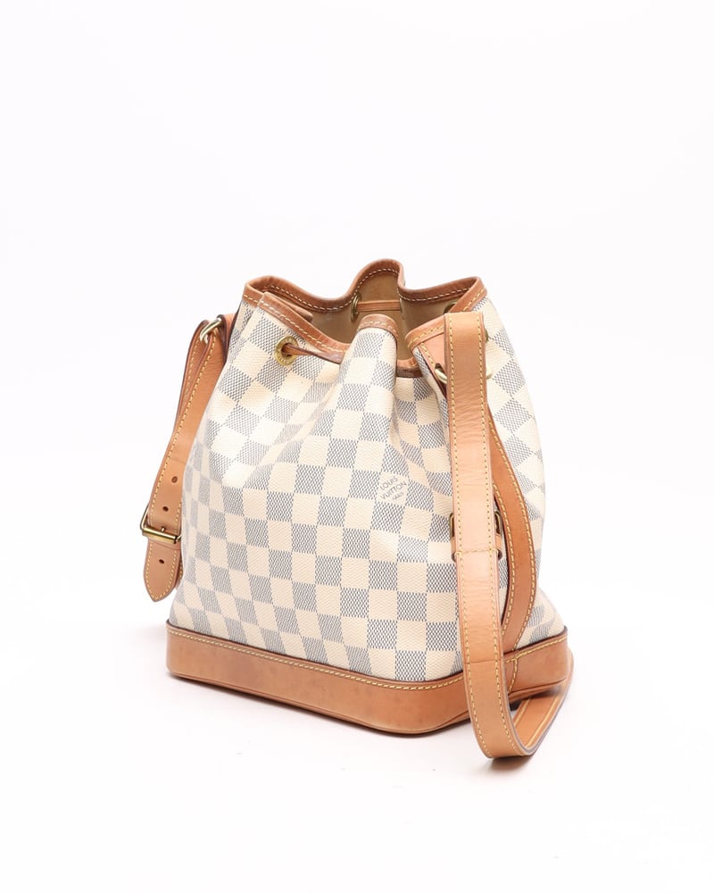 22159_ebaa559a23-807-25749_3-full