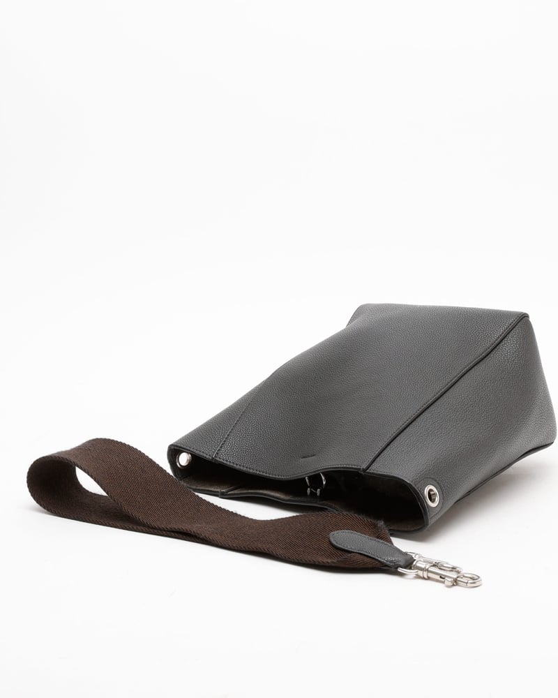 22872_69ca5c6301-808-53618_5-full