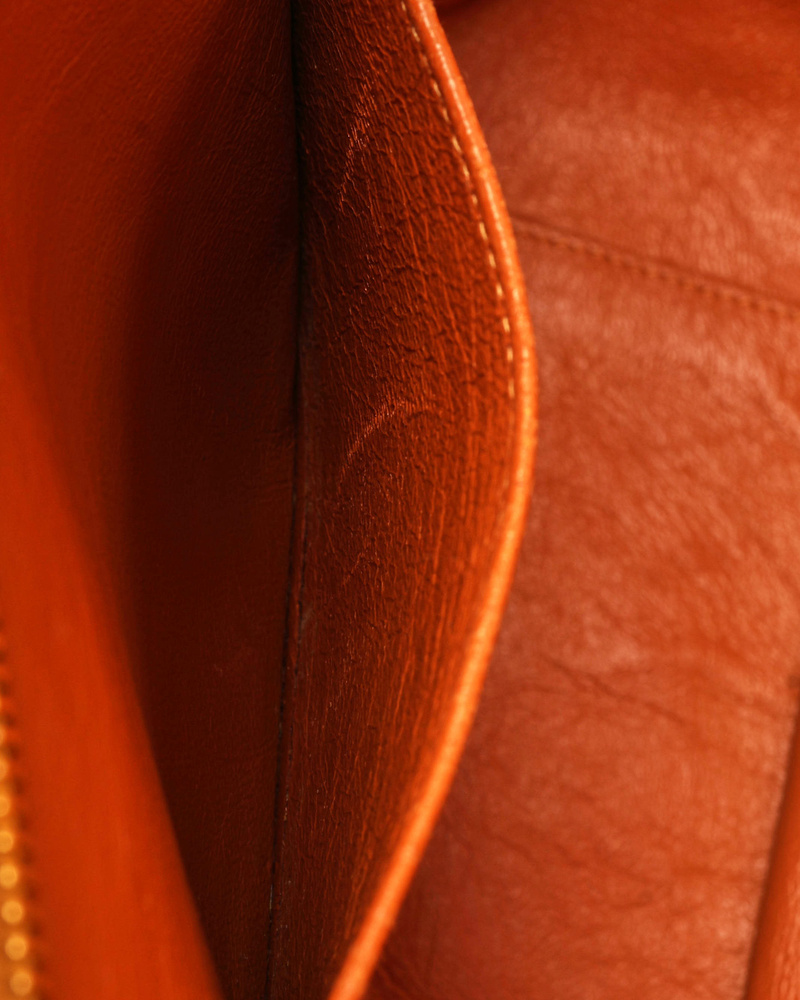 22977_18c1e6c942-2250000613672_10-full