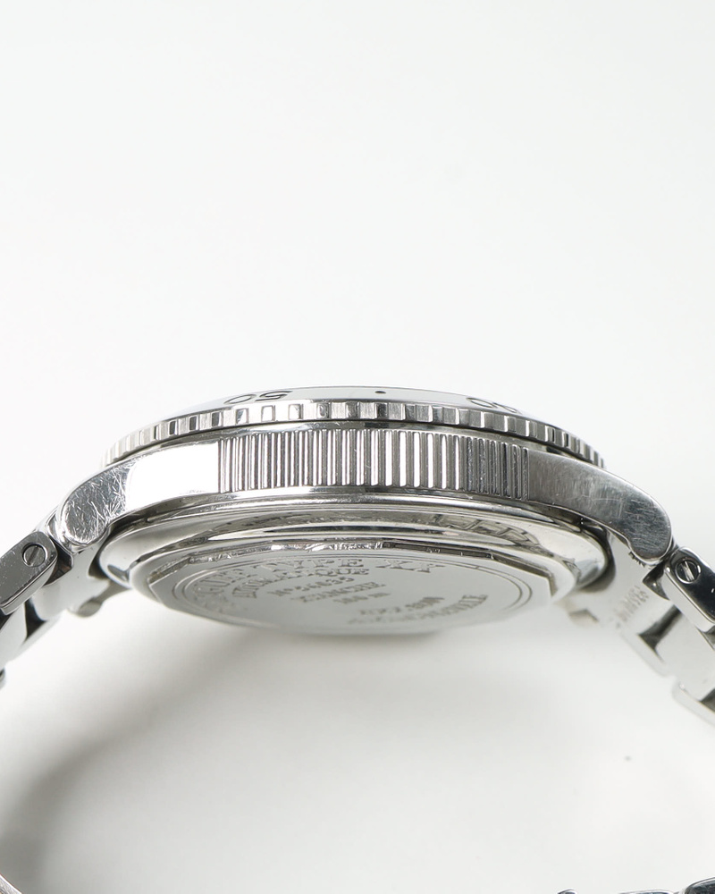 23112_4bda6cbf4c-a3469429_5-full