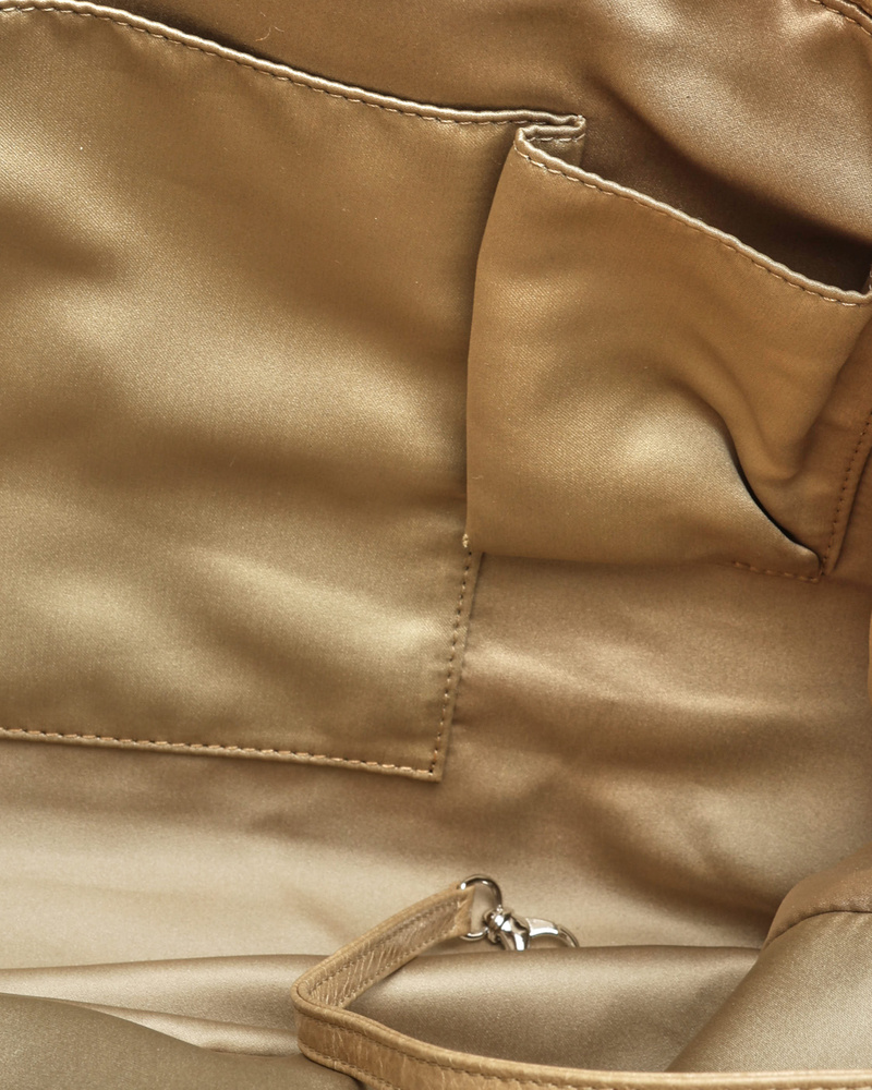 23302_8061e87421-811-28326_12-full