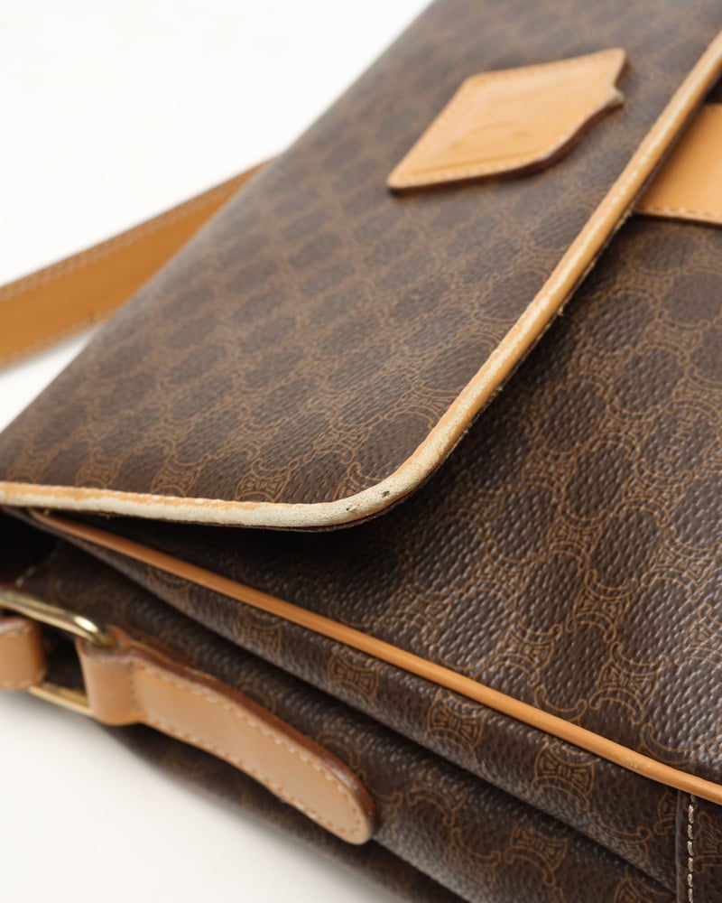 23702_7ed141f8f3_file-full