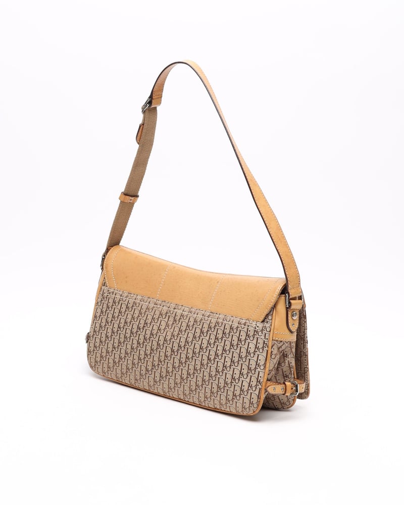 24650_9bbbdea761_file-full