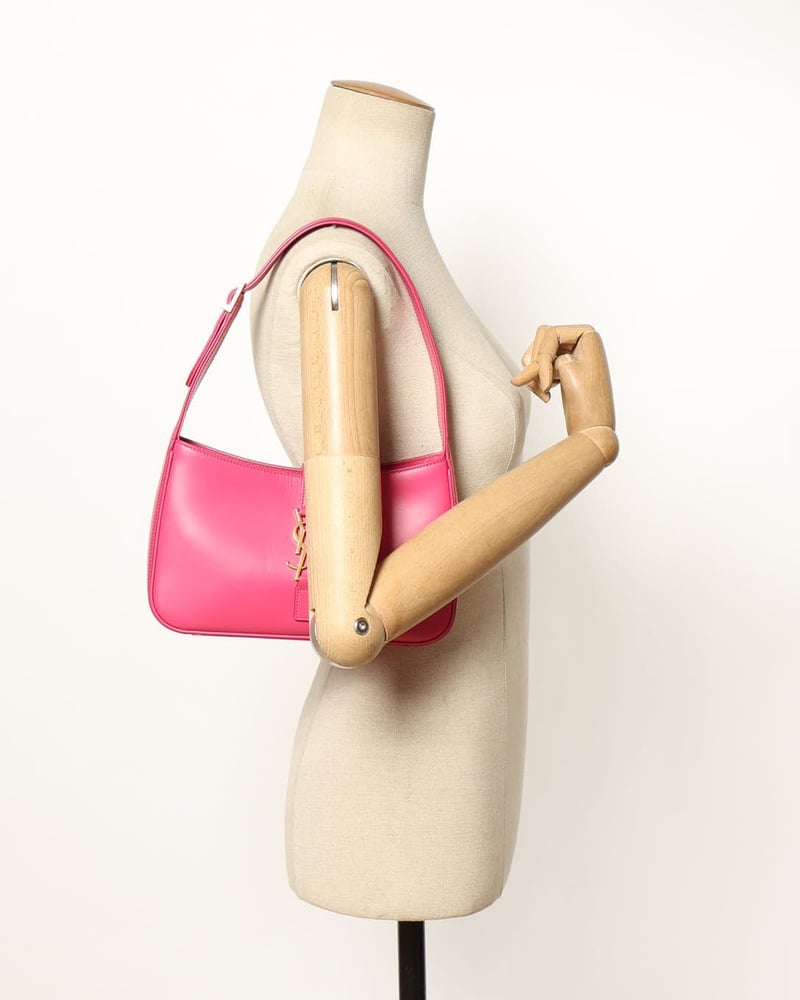 25038_709c689007_file-full