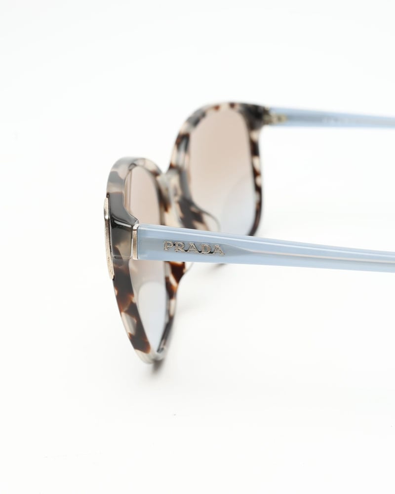 25065_854063693a_file-full