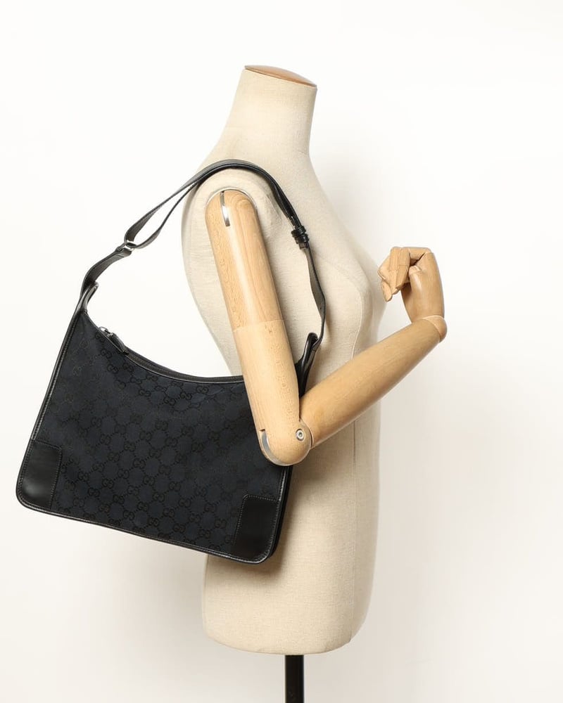 25085_449362078e_file-full