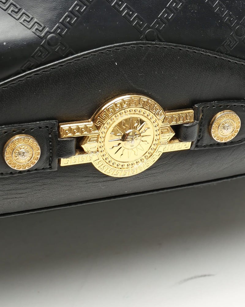 26935_229d890899_file-full