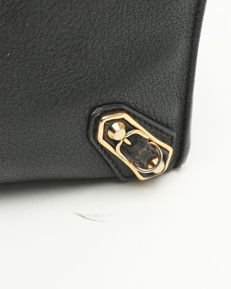 27226_30773f940e_file-full