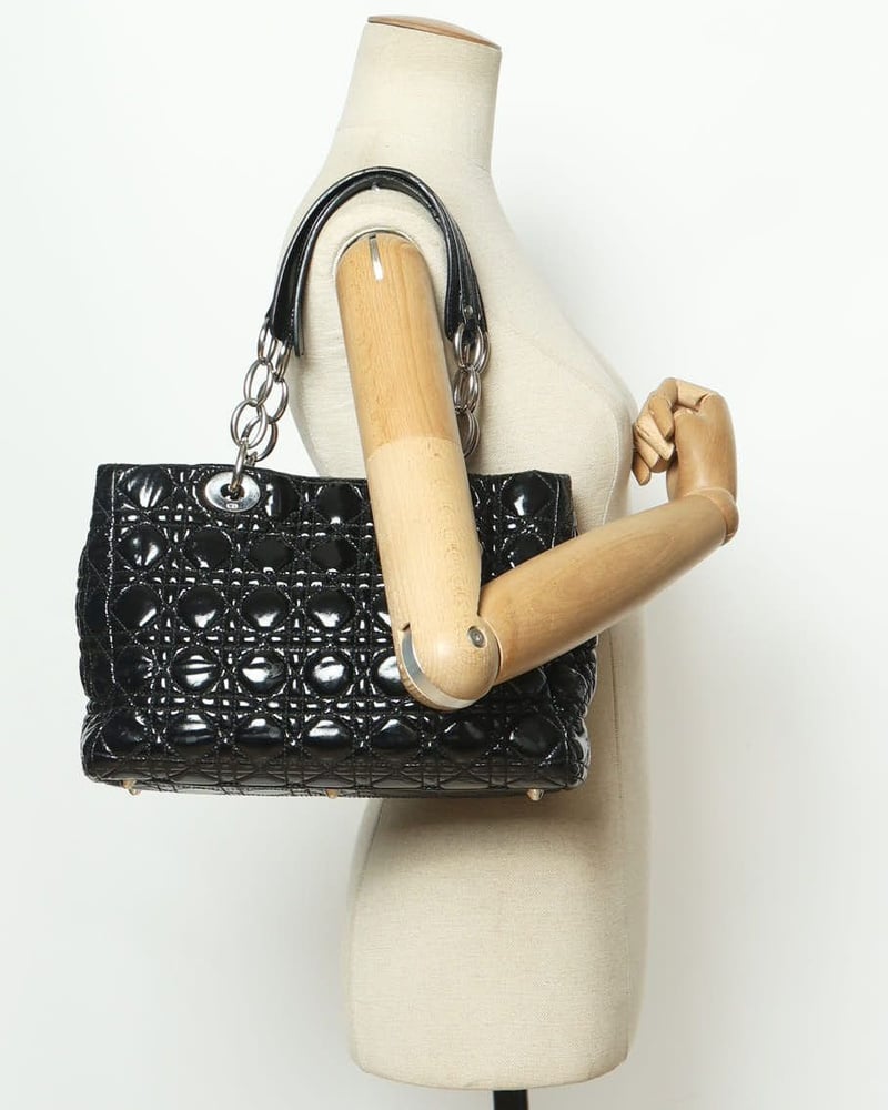 28358_9252931507_file-full