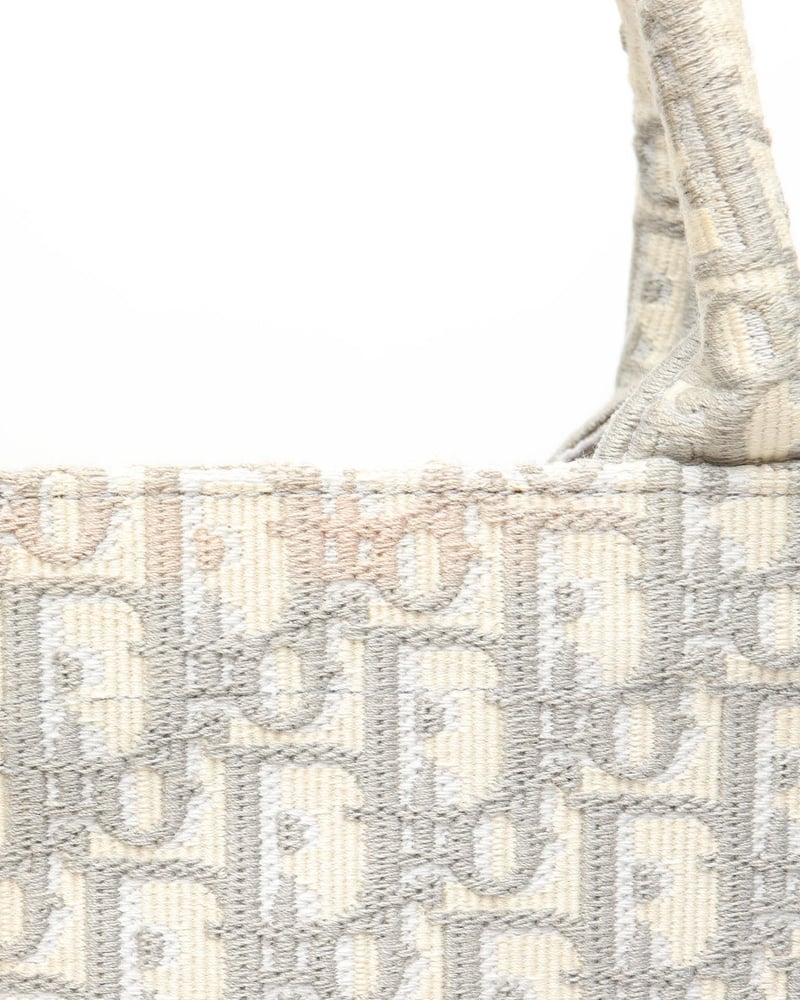 30439_63d550ffb3_file-full