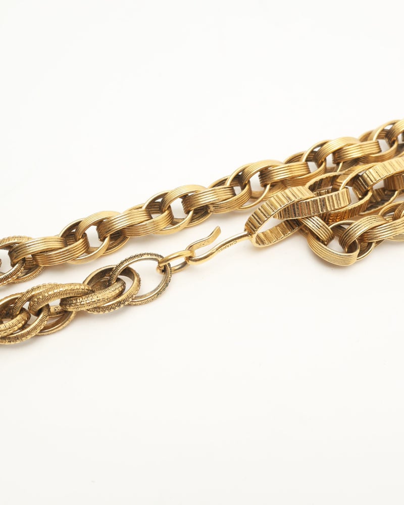 30556_4bada8b0b1_file-full