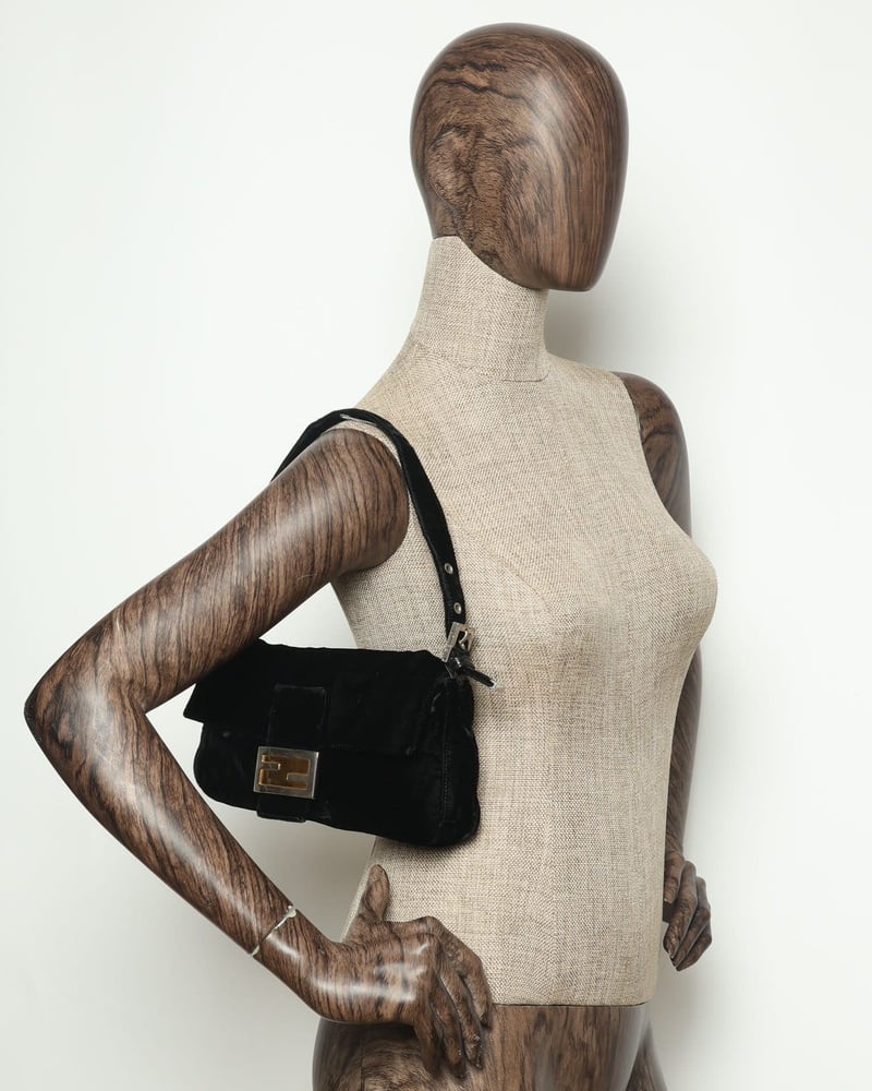 31577_e486014457_file-full