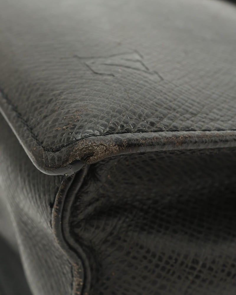 31856_13afb94436_file-full