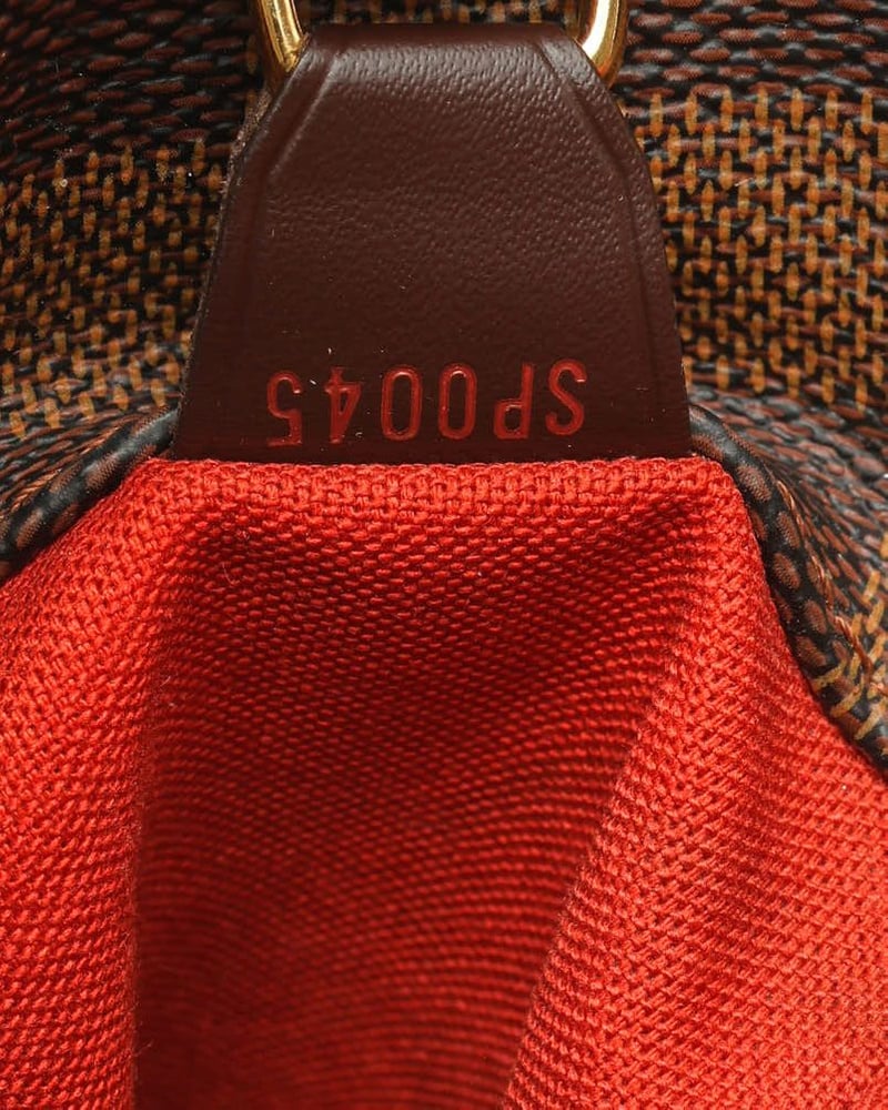 31902_015fd67856_file-full