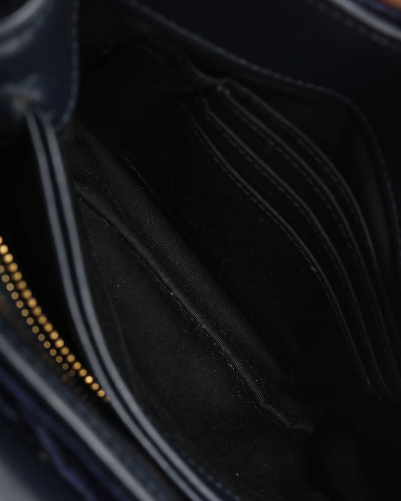 33218_bd7a5a2361_file-full