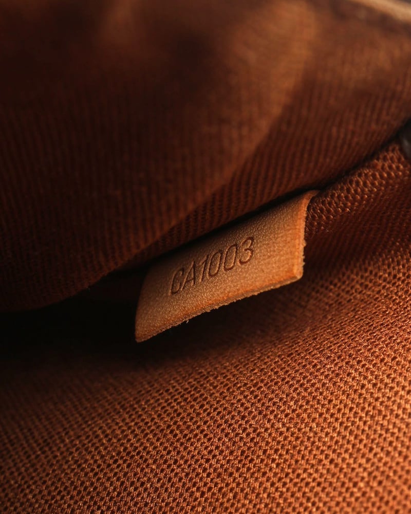 33889_31a569f1a9_file-full