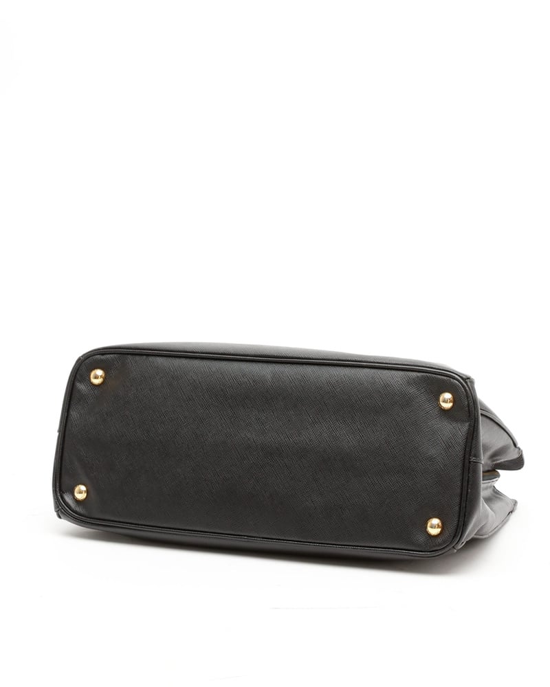 35138_834a376238_file-full