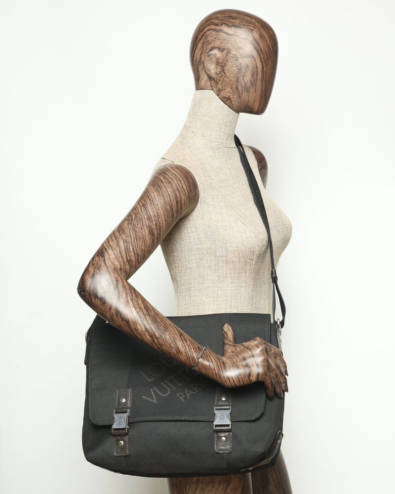 35831_fe8ee90958_file-full