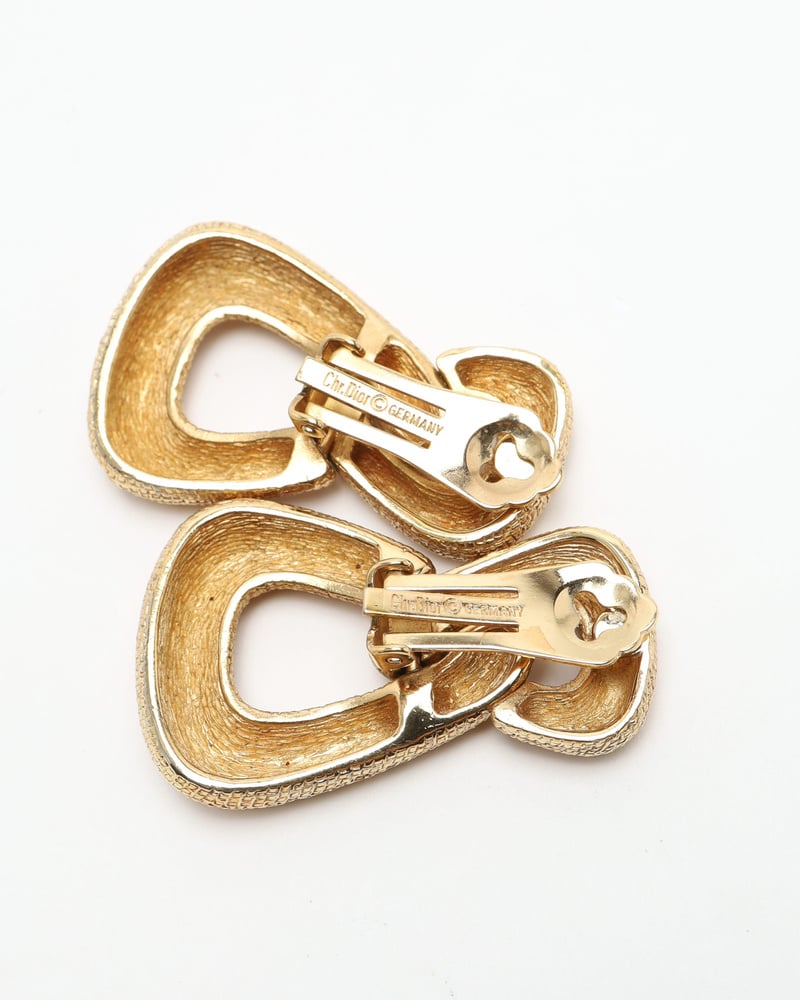 35882_d248207b88_file-full