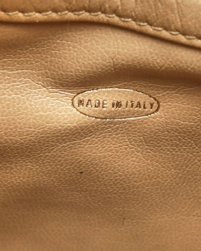 38208_1066273dd3_file-full