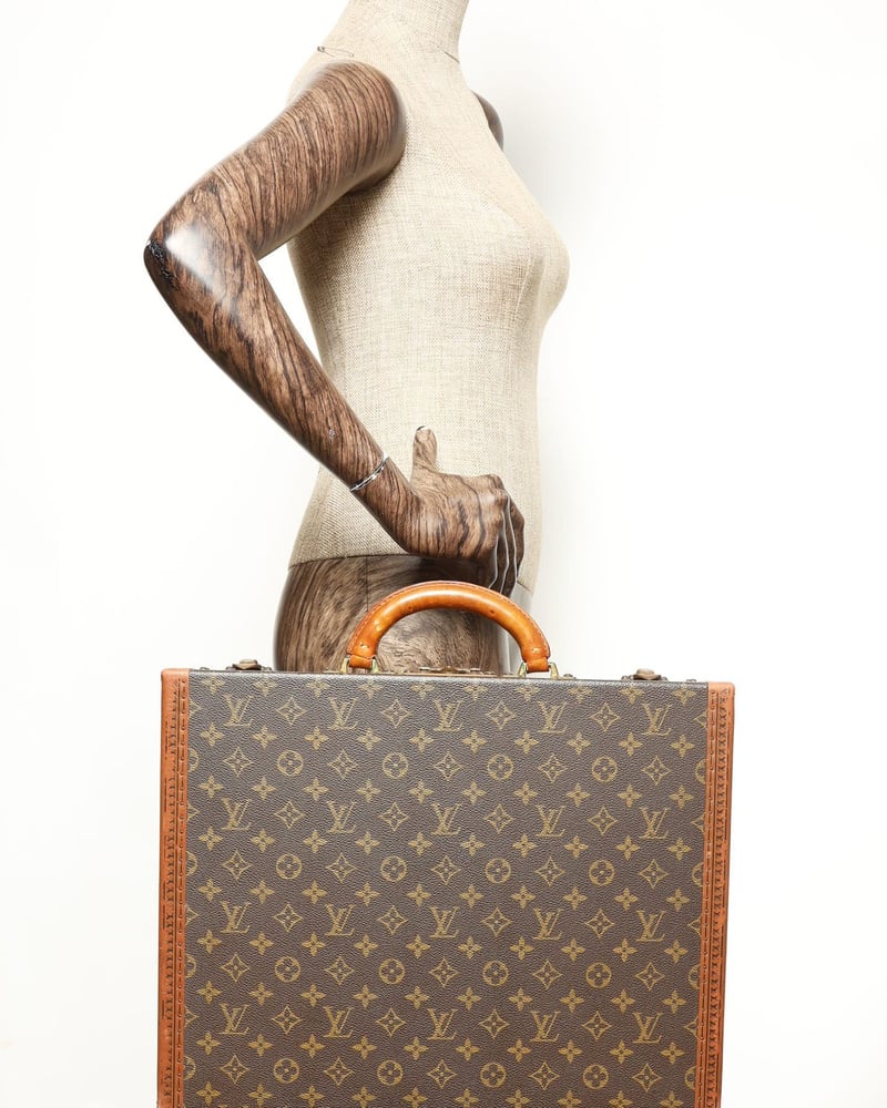 38538_9630e5b7c8_file-full