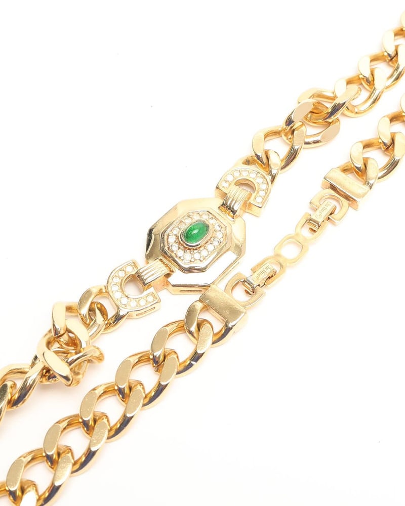 38718_e2af3ab256_file-full