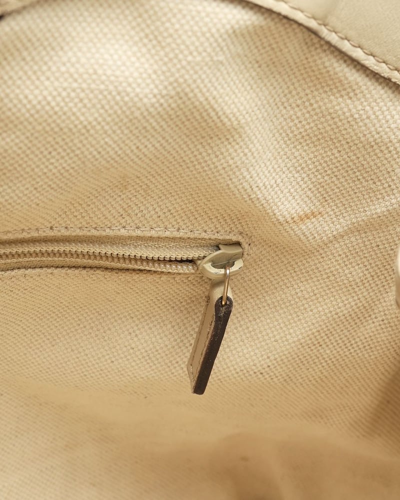 39439_8211156330_file-full