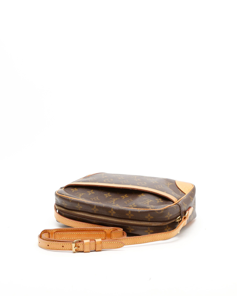 39530_470160353a_file-full