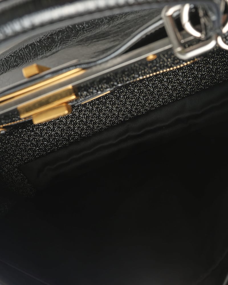 39744_851-38519_7-full