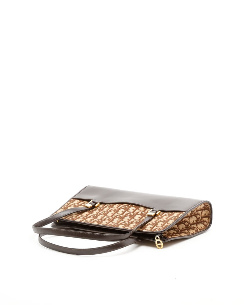 40303_aa7dd0feb5_file-full