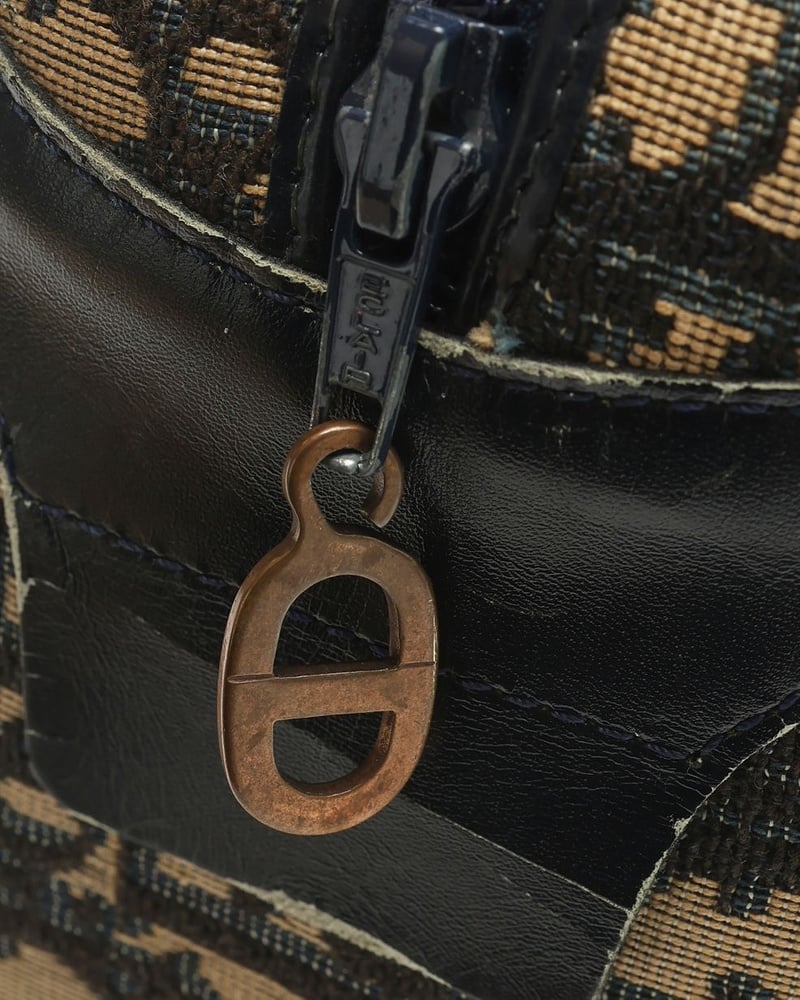 40319_703c23164c_file-full