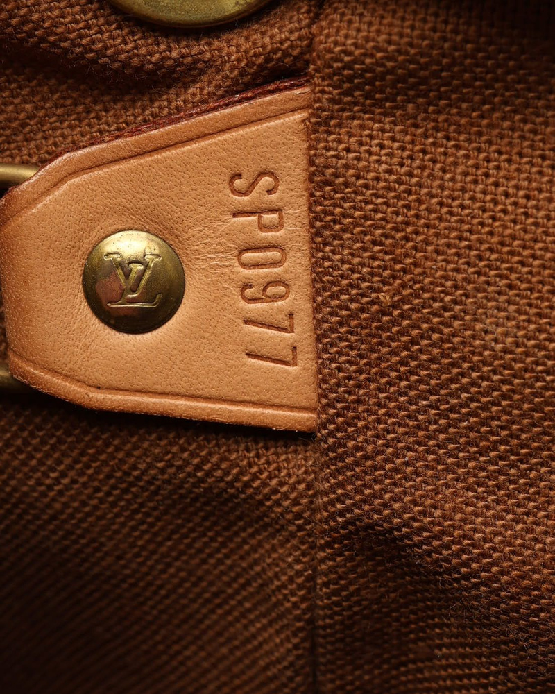 40370_33a402c351_file-full