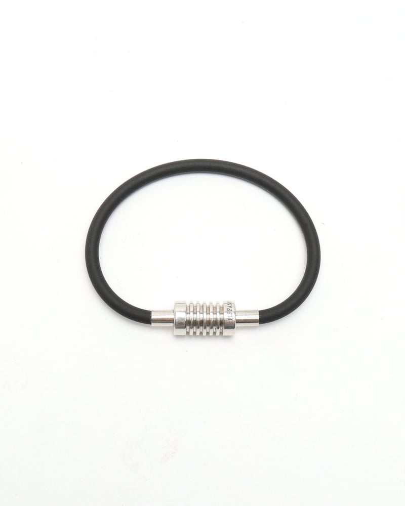 41006_4327cc9d44_file-full