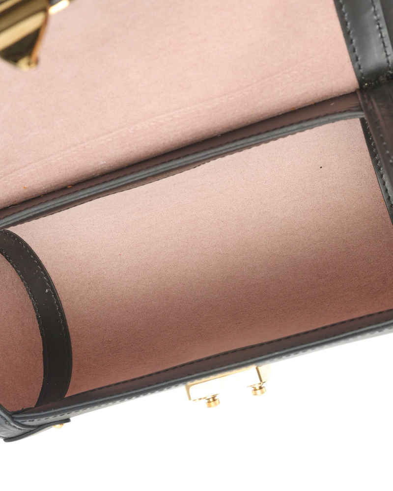 41052_e00991f1fa_file-full