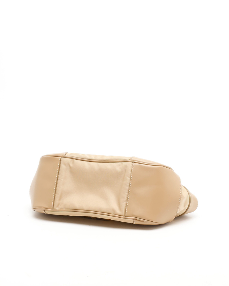 41196_22cc15b0fe_file-full