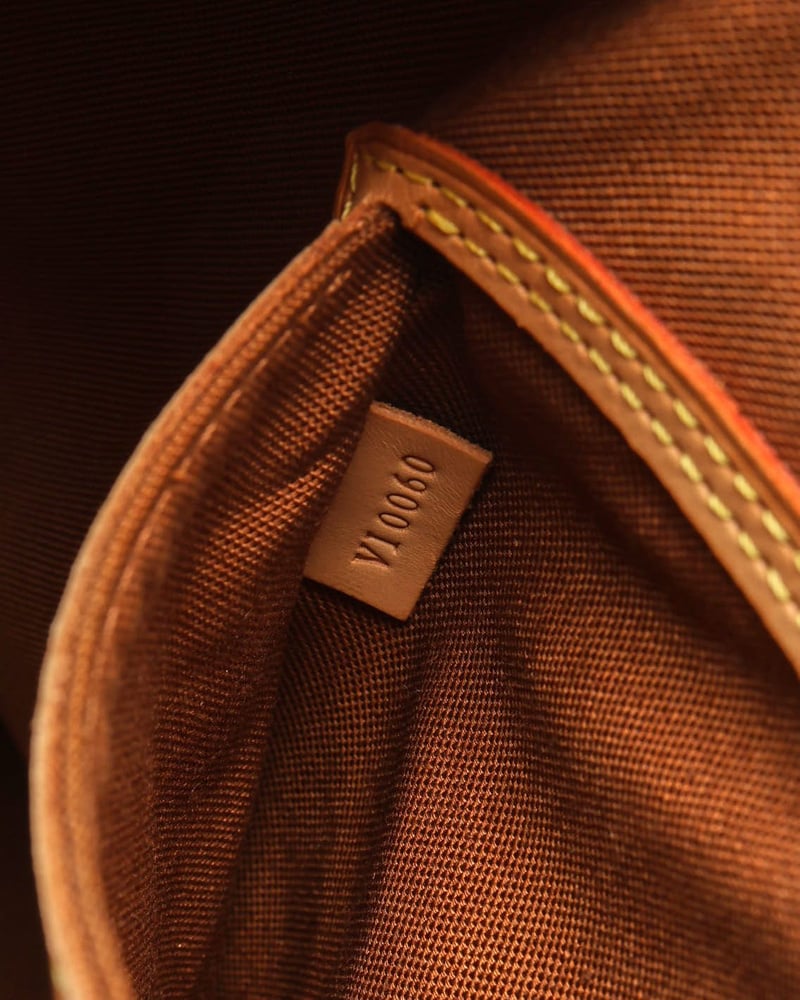 41276_2daef4a6c7_file-full