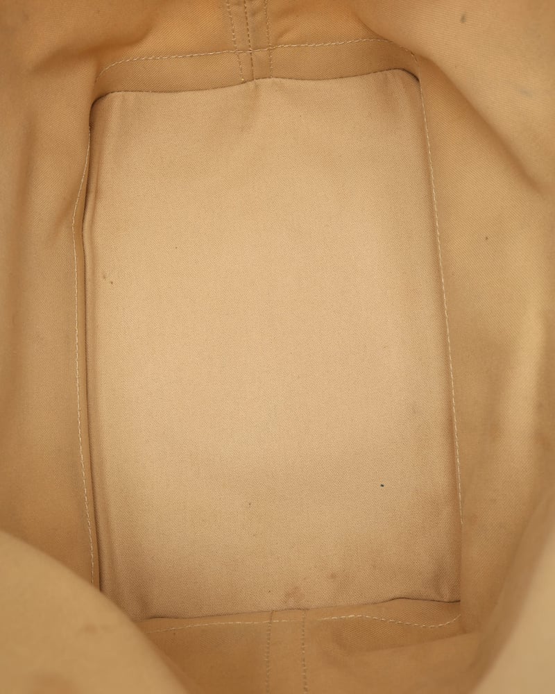 41437_cc0ee585e6-853-29832_10-full