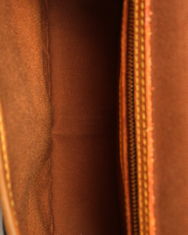 41618_bf70fbbfc4_file-full